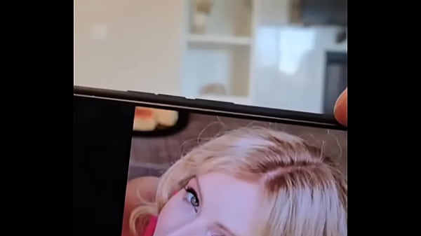 Nonton Would You Help Your Stepmom Or Sit Around And Play Video Games All Day?! thumbnail