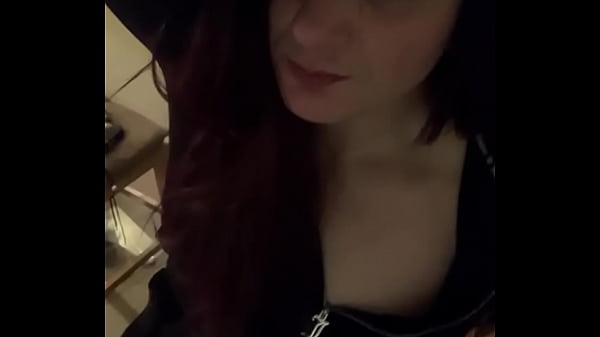 Play MP4 - Sexy PAWG Scarlette showing off