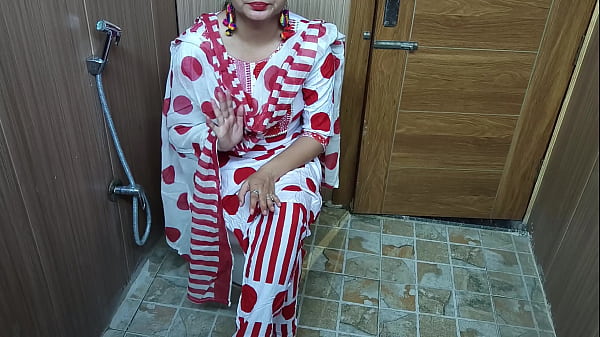 Play MP4 - Hindi Teen Stepson Sneakes Behind Stepmom Changing Clothes and She Likes This in Hindi Audio