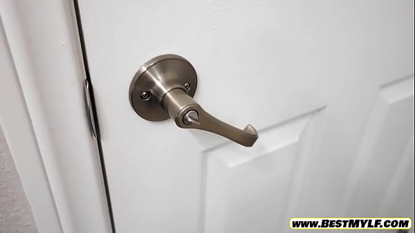 Nonton Nipple Clamps & Cum-stained Panties: Angelina Unbound With Angelina Moon thumbnail