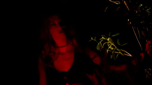 Jessica drake gets fucked in a cave