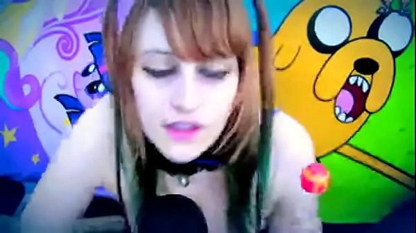 Nonton Beauty Sucking And Licking Lollipop Ear To Ear Asmr thumbnail