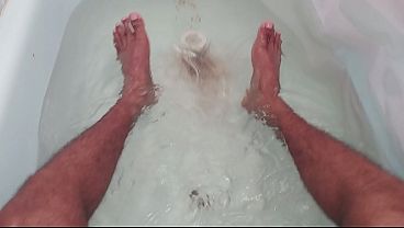 Nonton Masturbaci&oacute;n En Solitario En La Ducha Hasta Sacarme Mi Leche, thumbnail