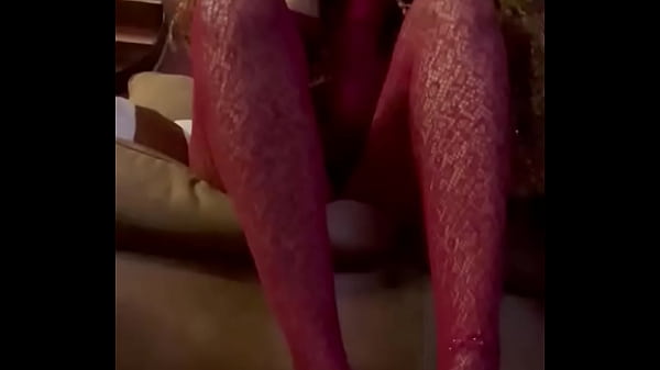 Nonton Lay On The Floor While I Spit In Your Mouth! thumbnail