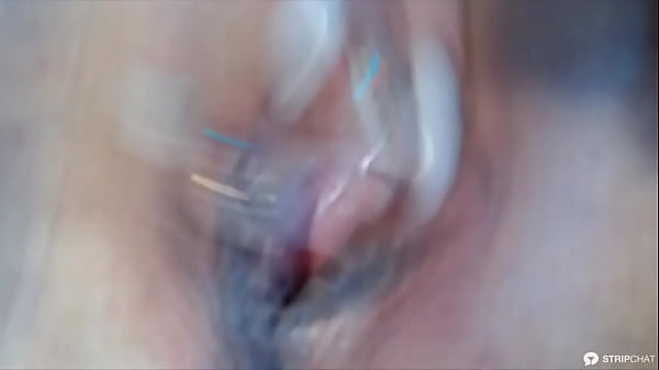 MILF AimeeParadise: wet mature pussy super closeup!