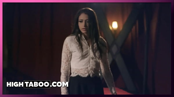 Adpopted Girl Discovered The Forbidden Room_of her Stepdad,Avi Love