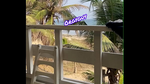 Nonton Pussy View Beach Resort.. (outdoor Flash) thumbnail