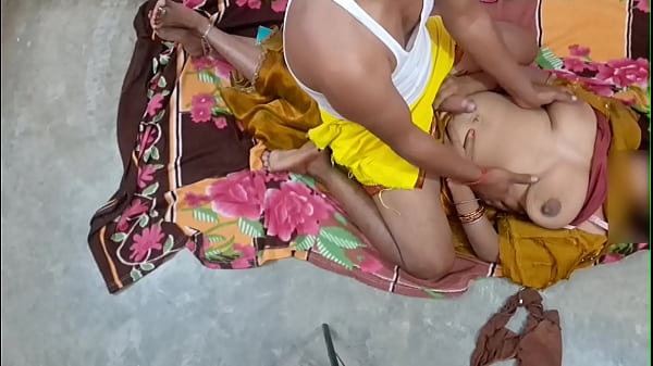 Play MP4 - Beautiful bhabhi hot sex with secret lover with clear hindi audio