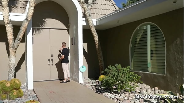 Play MP4 - Census taker anal fucked by gay in his home