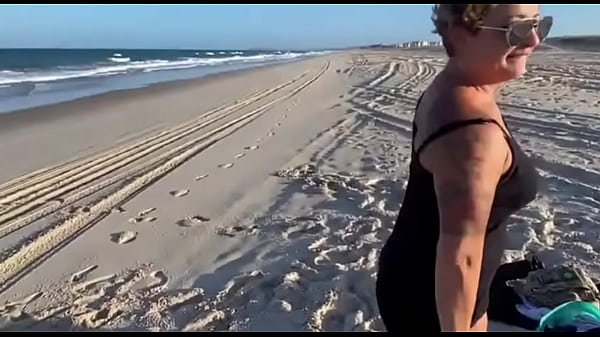 Play MP4 - Cassiana Costa se divertindo muito nas dunas de Fortaleza &lpar;Especial Natal&rpar;