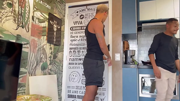 Vizinho Casado, Veio Pedir Um Copo De Leite, E Saiu O Rabo Cheio !!! thumbnail