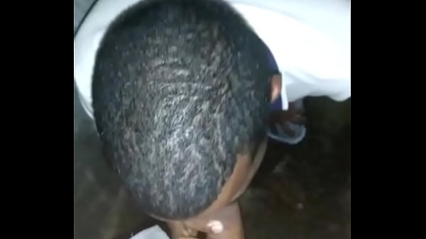 Play MP4 - Comendo o Noia