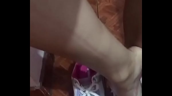 Dipping shoeplay 2