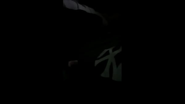 Twit◯erの裏垢女子の人妻と深夜2時にコンビニに待ち合わせしてドライブした後にラブホで金玉の筋を舐めてもらってお互いにイキまくりました。 