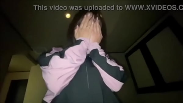 Twit erの裏垢女子の人妻と深夜2時にコンビニに待ち合わせしてドライブした後にラブホで金玉の筋を舐めてもらってお互いにイキまくりました