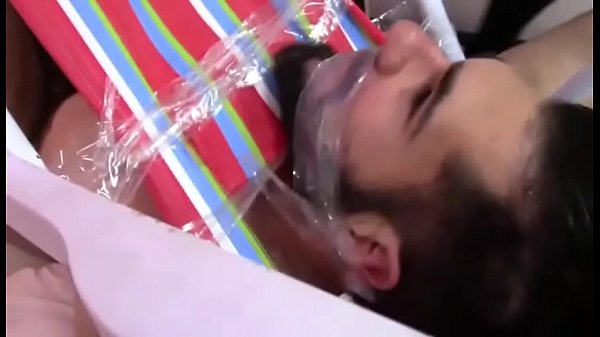 Play MP4 - Terrible face sitting in my chair whith Karol Pho&ecirc;nix and  Slave Daniel Santiago