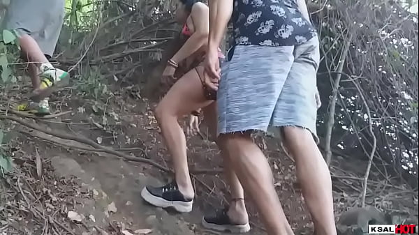 Mike hot e danny hot chama o amigo pitbull porn para se aventurarem no morro mas alto do rio e fuderam pra caralho no alto do mirante do urubu com muita dupla penetra&ccedil;&atilde;o