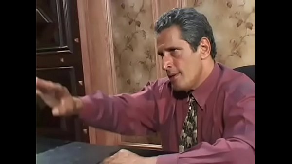 Cunning blonde barelylegal Daryn finds a bigpole