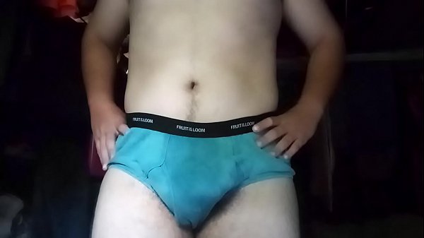 Modelando aqu&iacute; en cuarentena 