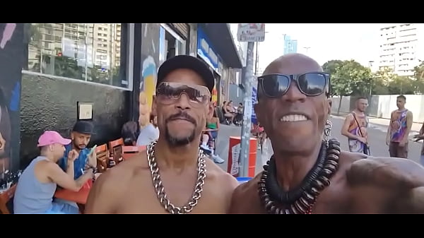 Ae genteeu e meu primo blackcriolo ofc em s&atilde;o paulo no mamadip&ccedil;a roosevelt socando 47 cm de pirocaquem tem coragem 