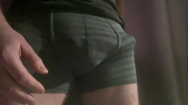 Play MP4 - Mr Big Dick UK undresses and pulls out his big hard cock