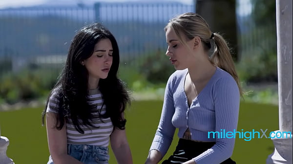 Play MP4 - Forget The Great Outdoors To Explore Eachothers Backdoors