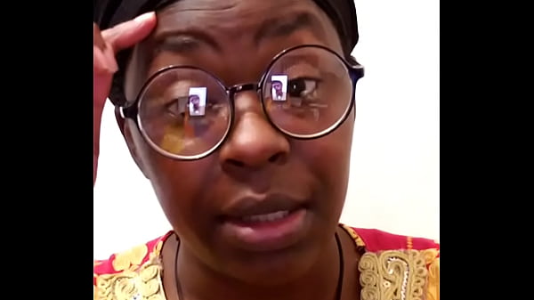 QA with_SluttyMelanin 14a What_is something mendo RIGHT in thebedroomb What_are the_top 5 BEST sex types