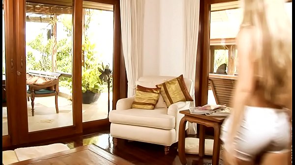 Nonton Floozy Gets Fist In Bawdy Cleft thumbnail