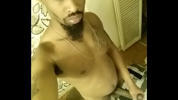 pau preto imenso - nego grand&atilde;o do pauz&atilde;o - tatuado 