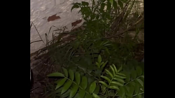 Play MP4 - Fudendo e mamando o h&eacute;tero dotadao na esta&ccedil;&atilde;o de metro