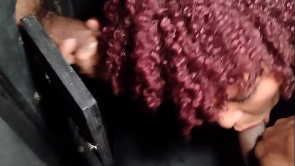 Slut Se Divertindo No Glory Hole thumbnail