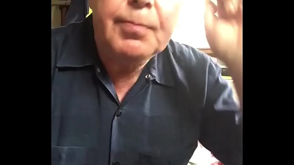 Removing 30fr cathandcum  I have a big prostate orgasm as it comes out and I have to taste it 