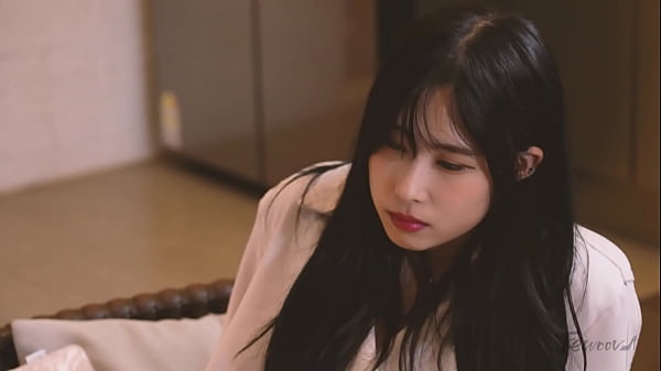 Play MP4 - Korea - In the Era of Feminism&comma; Lewd Wife Teases Her Husband