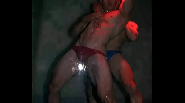 trai Đ&agrave_i Loan lộ h&agrave_ng