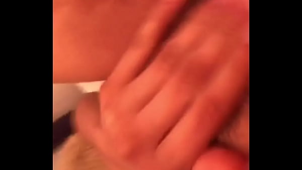 Flaquita cachonda y exitada