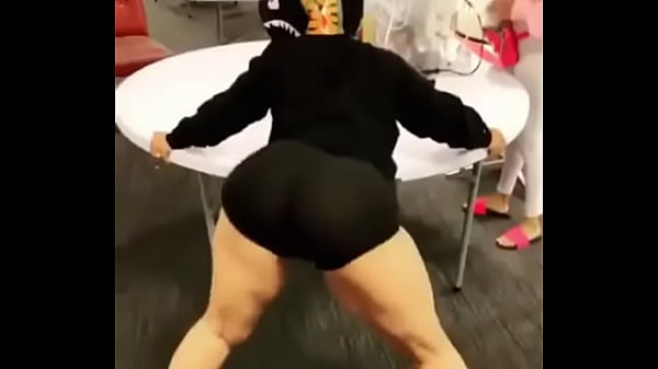 Play MP4 - Kylesister Big Ass