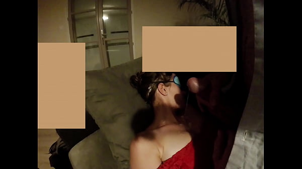 Melanie amatrice aime pas trop le sperme surson visage