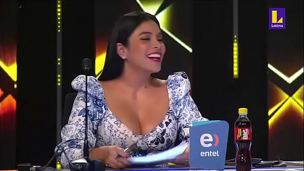 Nonton Tetasas Ricas, Jugosas Y Firmes De Milf Maricarmen Mar&iacute;n thumbnail