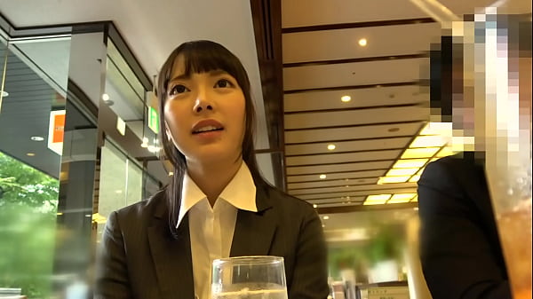 憧れの同僚女子とやりたい男の願望を叶えてあげる企画。偶然を装って飲みに連れ出したりしながら最後はホテルで二人っきりさせるまでの御膳立てによって、sexまでできてしまうのか？ thumbnail