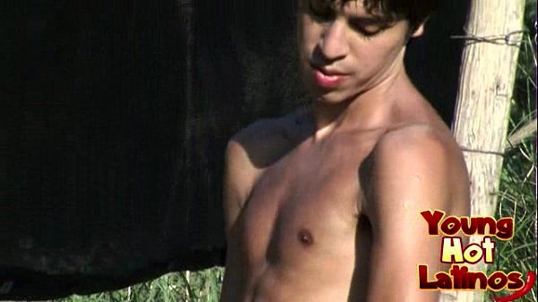 twink naked outdoors