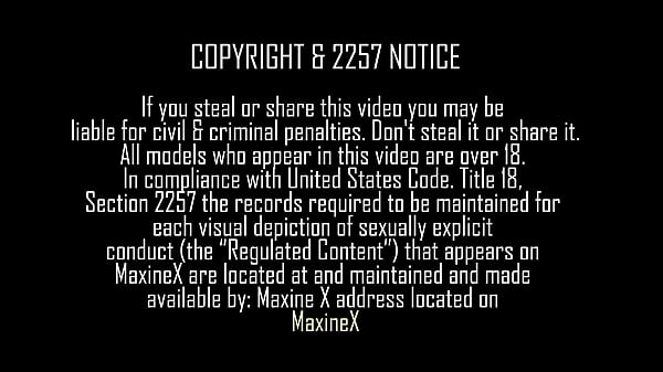 Nonton Live Show Action! Maxine X Fucks Her Back Hole As She Vibes Her Cunt! thumbnail