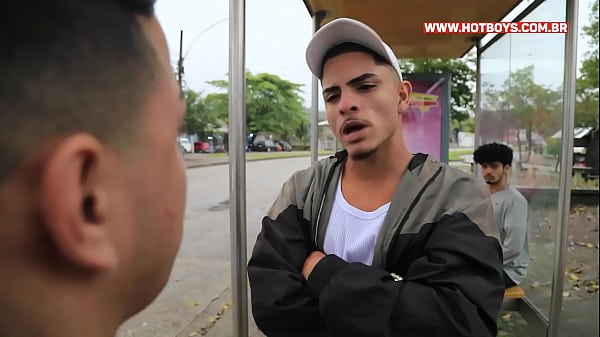 Novinho Desenrolou Um Macho Pirocudo Pra Dar thumbnail