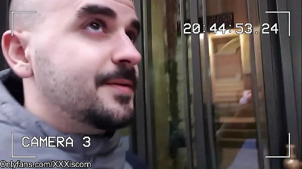 Play MP4 - A normal dayweek going for dick