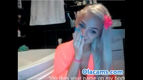 Hot_young blonde naked on shower