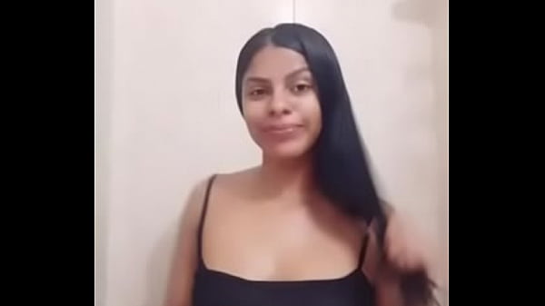 Novinh dançando de calcinha