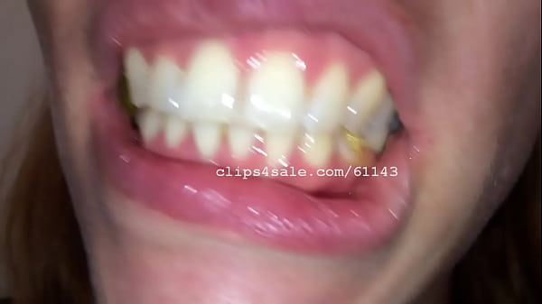 Play MP4 - Vore Fetish - Silvia Eats Gummy Bears