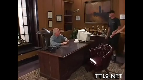 Stunning legal age_teenagergets her pussy_fingeredand drilled by_old dude