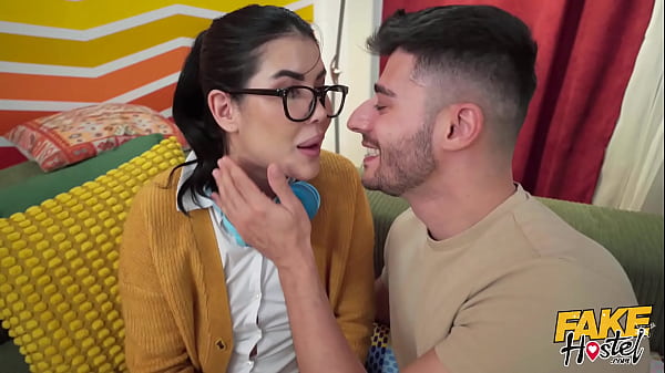 Fake Hostel College girl losesit to TWO boys_at same_time