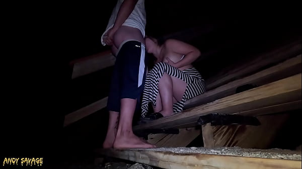 Play MP4 - Public BLOWJOB and EATING PUSSY on the beach LATE night Adventure