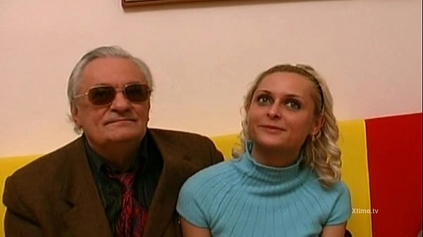 Play MP4 - Two young cocks splitting a hot brunette